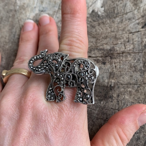 Elephant Ring Stretch Band - Picture 6 of 6